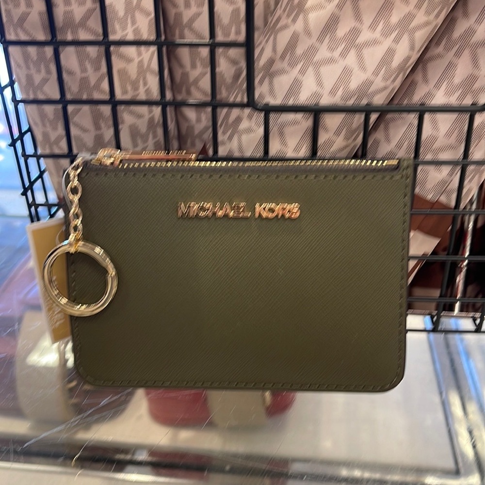 MICHAEL KORS SMALL TOP ZIP COINPOUCH WITH ID KEYCHAIN CARDHOLDER WALLET 
 NWT